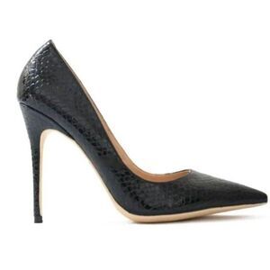 SHOE REPUBLIC LA Black Leather 4.5' Stiletto Pumps Size 8